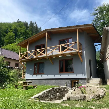 Holiday home Pustirnik Rakhiv
